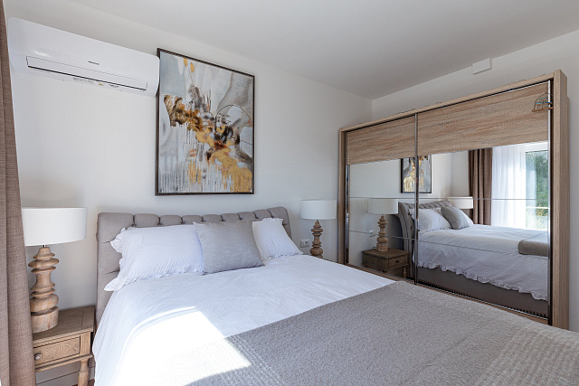 Luxuriöse 2-Zimmer-Wohnung, 64 m², mit Panoramablick auf das Meer – Bečići — photo 4